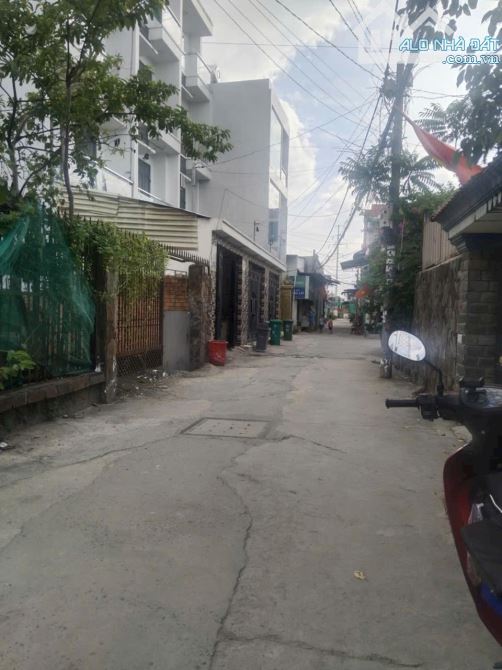An Phú Đông Quận 12 - Dãy trọ 195m2 6x32 CN 149m2 - HXT - Chỉ 5,8 tỷ - 4