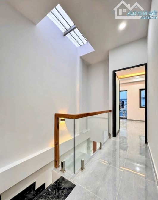 NHÀ 1/…LÊ VĂN QUỚI-GIÁP TÂN PHÚ-HẺM XE HƠI-NHÀ MỚI ĐẸP 55M-NỞ HẬU NHẸ-GIÁ CHỈ HƠN 4ty - 4