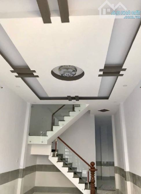 🏠 Bán nhà 2 tầng Hóc Môn, gần mặt tiền Đặng Thúc Vịnh, xe hơi vào tận nơi, sổ hồng riêng - 4