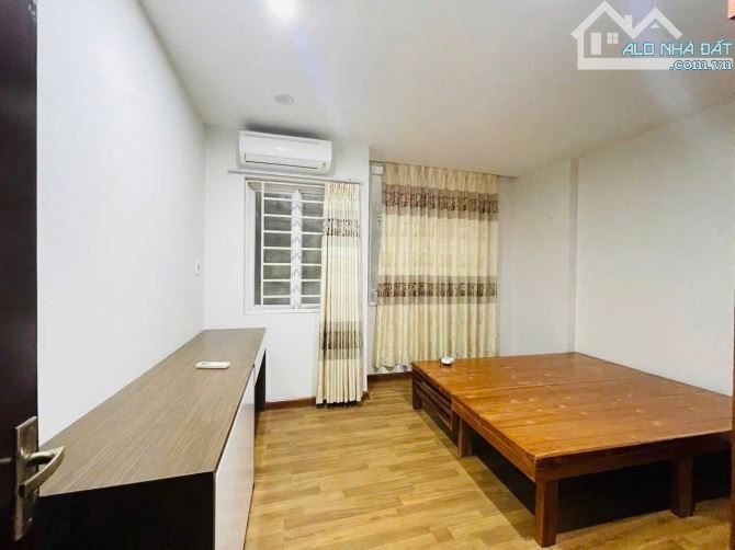Nhà đẹp phân lô Nguyên Hồng 5m ra ô tô 40m ra mặt phố sổ vuông 4T 45m2 đủ nội thất ở luôn - 5