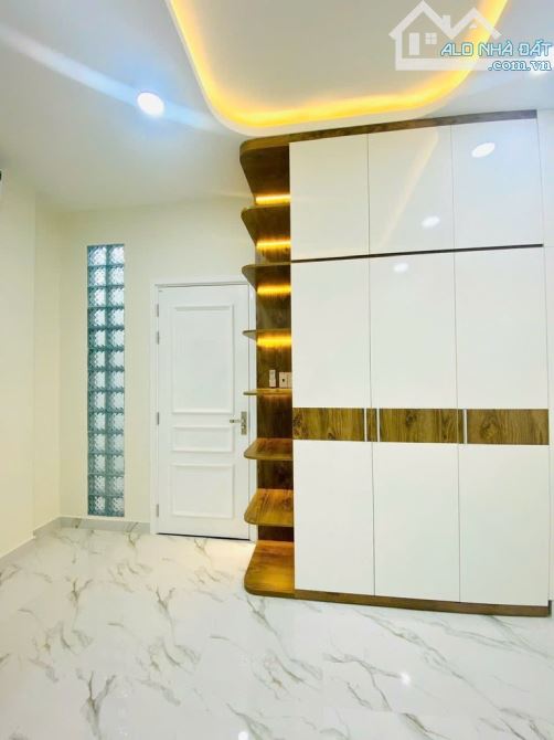 ĐÓN NÀNG BẠCH TUYẾT Ở NGUYỄN VĂN LƯỢNG - 3 TẦNG - 36m2 - 5