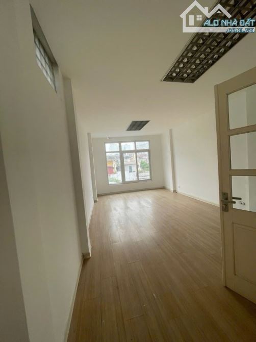 Bán nhà mặt phố cổ-Ngã sáu Cửa Nam-7 tầng thang máy