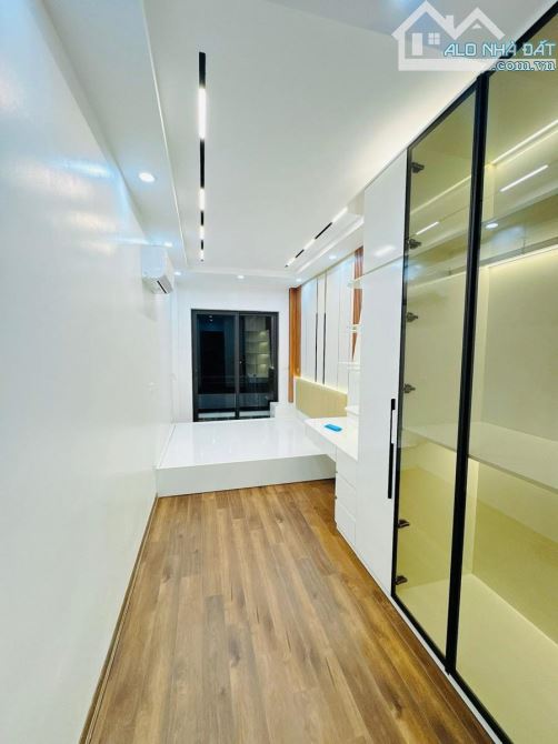 Đại La - Hai Bà Trưng nhỉnh 5 tỷ. Nhà đẹp tặng full nội thất - 5