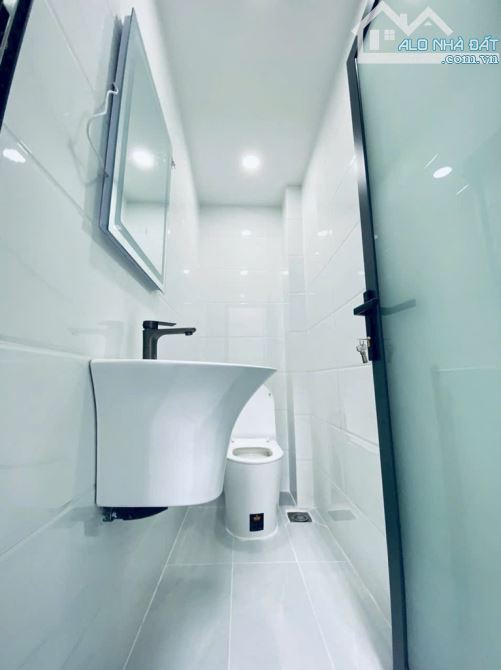 Bán nhà 3 tầng, đâò tông nguyên, hẻm xe hơi, thị trấn nhà bè, giá 6.5 tỷ - 5