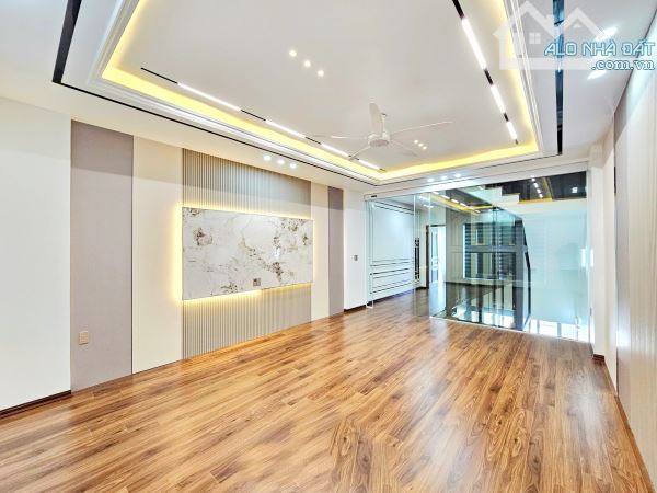 Bán nhà xây mới phân lô Tuyến 2 Lê Hồng Phong gần sân bay Cát Bi. DT 81m² x 4,5T Thang Máy - 6