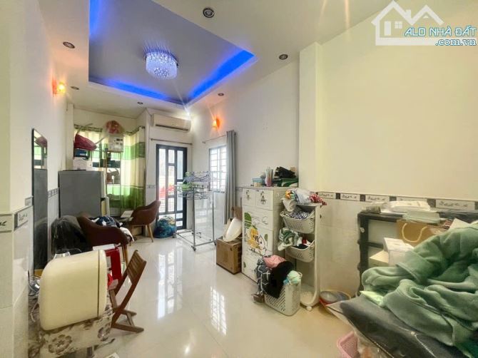 9ty - ĐƯỜNG BẾN VÂN ĐỒN - P5 QUẬN 4 - REVERSIDE - HẺM THÔNG - 6