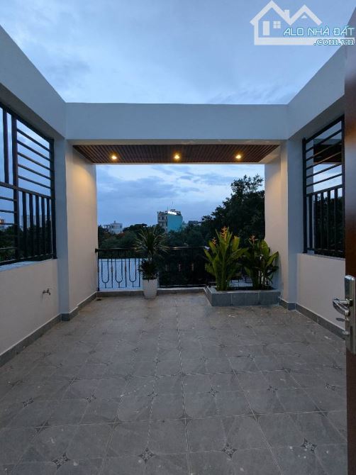 NHÀ ĐẸP - DIỆN TÍCH CHUẨN 4 X 15 - KHU PHÂN LÔ - GIÁ RẺ - CHỦ GẤP BÁN - NHỈNH 7 TỶ - 7