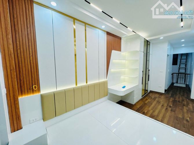 Đại La - Hai Bà Trưng nhỉnh 5 tỷ. Nhà đẹp tặng full nội thất - 7