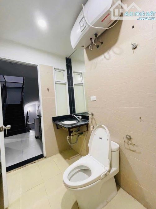 Nhà đẹp phân lô Nguyên Hồng 5m ra ô tô 40m ra mặt phố sổ vuông 4T 45m2 đủ nội thất ở luôn - 8