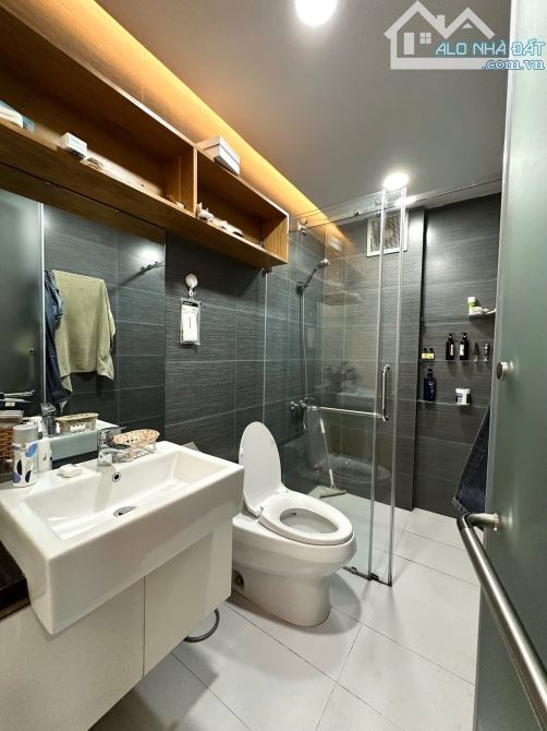 Hẻm Xe Hơi 42 Nguyễn Minh Hoàng - K300. DT: 5x17m, 4 Tầng View Công Viên Giá Bán 22 Tỷ - 8