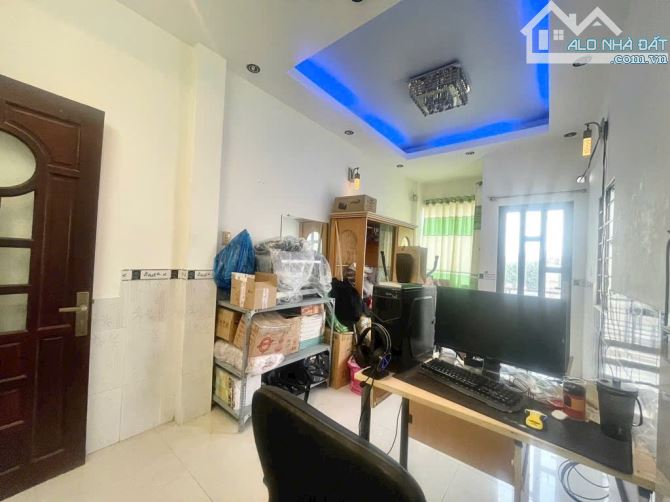 9ty - ĐƯỜNG BẾN VÂN ĐỒN - P5 QUẬN 4 - REVERSIDE - HẺM THÔNG - 9