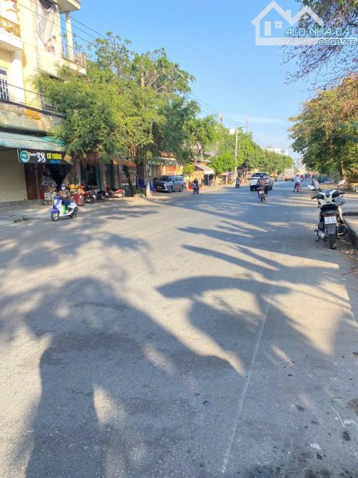 nhà 150m2 8ty TL hoàn công MT Đường Số 21, P.Dĩ An, Tp.Dĩ An - 9