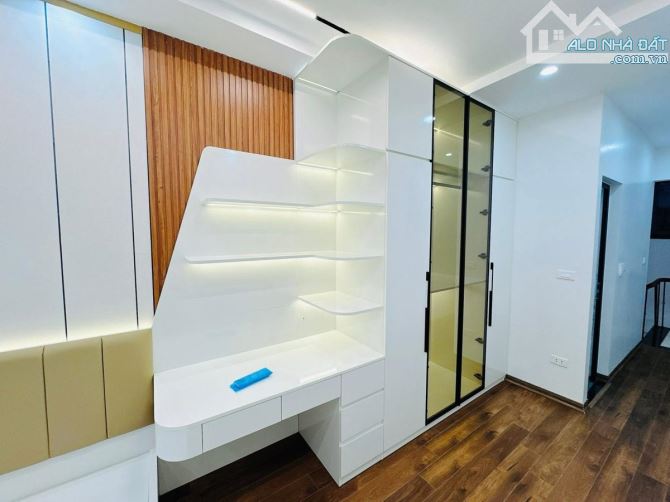 Đại La - Hai Bà Trưng nhỉnh 5 tỷ. Nhà đẹp tặng full nội thất - 9