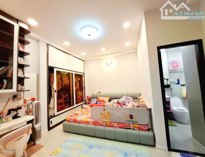 BÁN NHÀ KHU VIP LÊ VĂN SỸ – P.14 – Q.3 – 5 TẦNG – ÔTÔ TỚI CỬA – CHỈ 8.9 TỶ TL - 9