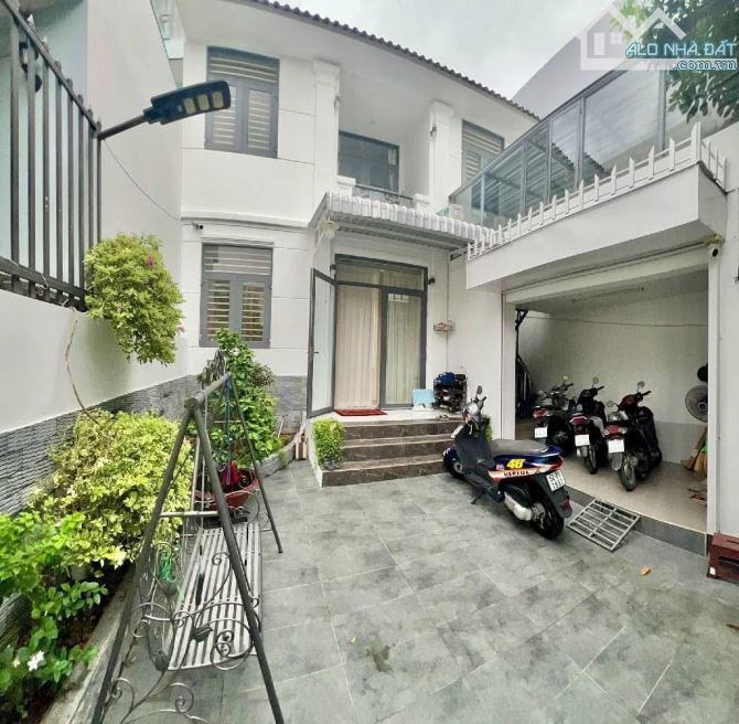 BIỆT THỰ ĐẸP - AN DƯƠNG VƯƠNG - VÕ BĂN KIỆT - HXH THÔNG - 142M2 - ( 7 X 20 )- 2 TẤM - CHỈ