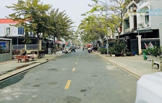 Chủ ngộp cắt lỗ - Nên cần bán lô DT:103m2 - KDC sầm uất, Cách sân bay 5P