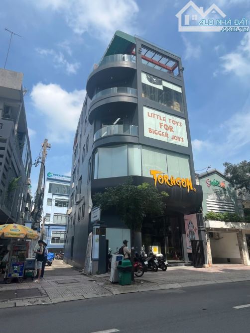 CẦN BÁN TÒA NHÀ MT KHU VĂN PHÒNG VIP QUẬN 10 MT (8 x 20 ) HẦM 5 TẦNG GIẢM CÒN 39 TỶ !!
