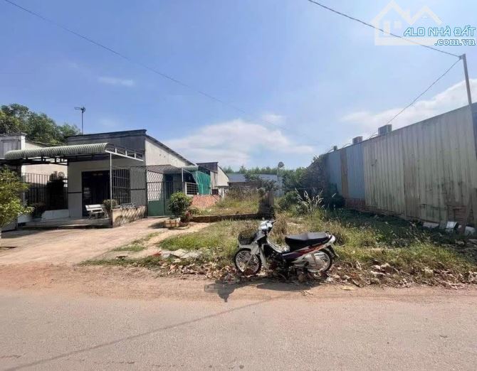 Mặt bằng kinh doanh Nguyễn Thị Lắng Củ Chi 5m x 28m