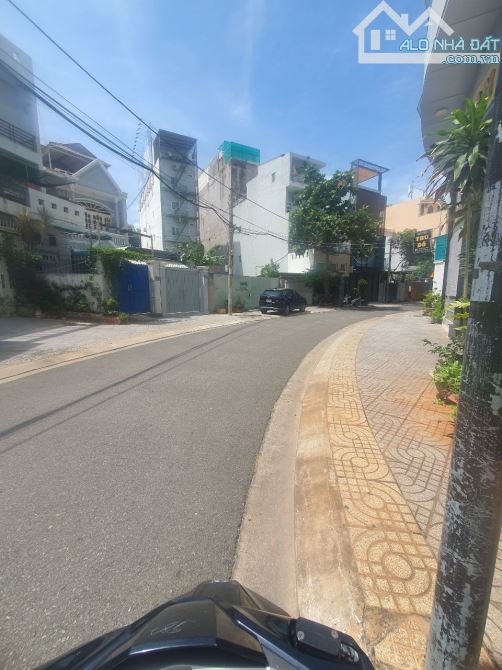 Bán Đất Tặng Nhà Cấp 4 Mặt Tiền Đường Lê Trọng Tấn 86M2 (5x17.2) - Giá: 9Tỷ