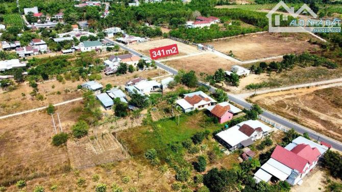 Bán lô 2 mặt tiền tỉnh lộ 2 , thôn Đông, Sông Cầu, h Khánh Vĩnh giá chỉ 2,8tr/m2