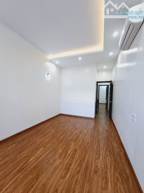 Lô góc duy nhất nhà 4 tầng, 66m, ô tô chánh, ở sướng, kinh doanh đỉnh cao, Tây Sơn