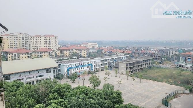 CHÍNH CHỦ CẦN BÁN CĂN HỘ CHUNG CƯ VIET HƯNG , DT. 120M CHỈ 5,5 TỶ