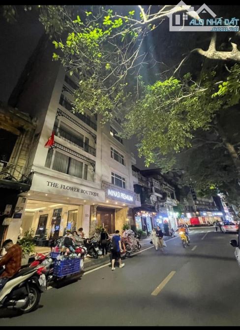 MẶT PHỐ NGUYỄN TRƯỜNG TỘ 130m2- VỊ TRÍ ĐẸP - XÂY KHÁCH SẠN, VĂN PHÒNG ĐẮC ĐỊA!