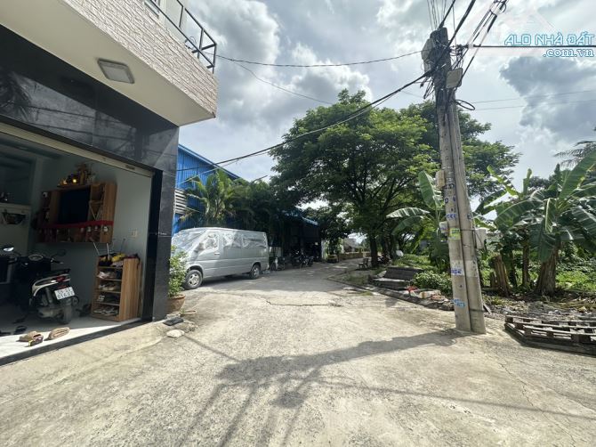 Bán nhà 2 tầng đường TX52, phường THẠNH XUÂN,Q12,dt 106m²(6,7x16).Hẻm 6m.Giá 6,3tỷ
