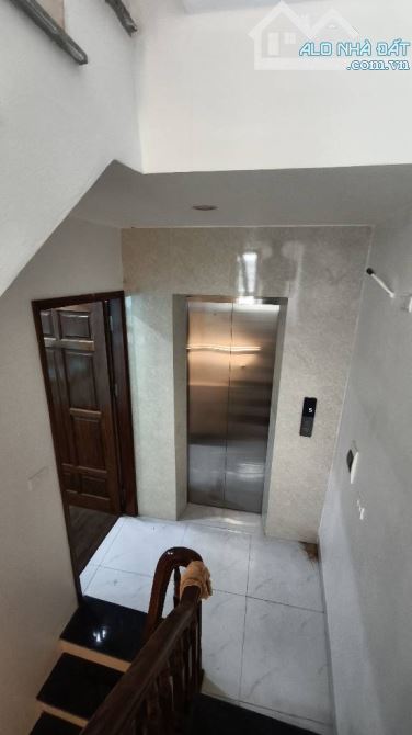 BÁN NHÀ TÂY MỖ - TỪ LIÊM - LÔ GÓC  - 37M X 6 TẦNG THANG MÁY - GIÁ 7 TỶ 8