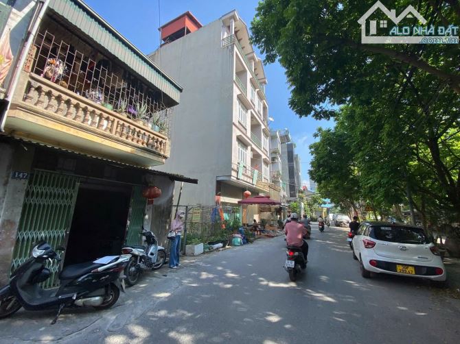 Hiếm! Mặt phố Ngô Thì Sỹ, Hà Đông 45m2, MT 4.2m, ô tô tránh, vỉa hè, KD, nhỉnh 13 tỷ
