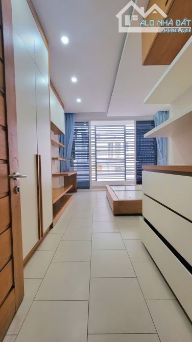 Cách 1 căn ra mặt tiền ! Bán nhà hẻm xe hơi Hoàng Hoa Thám P7 Bình Thạnh 4x10 nhà 4 tầng
