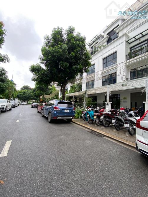BÁN BIỆT THỰ LIỀN KỀ KHU 90 NGUYỄN TUÂN – 75M², 6 TẦNG, THANG MÁY, KINH DOANH – VĂN PHÒNG