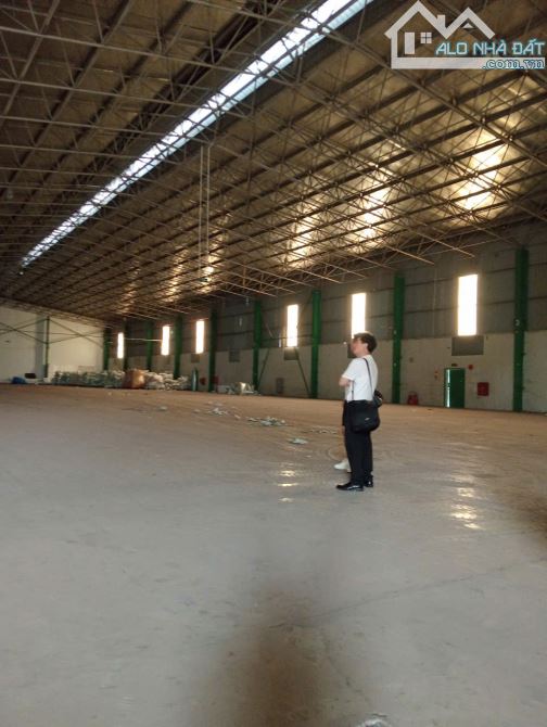 Cho thuê 2.500m2  Kho Xưởng tại khu CN  Quang Minh , Mê Linh, Hà Nội.