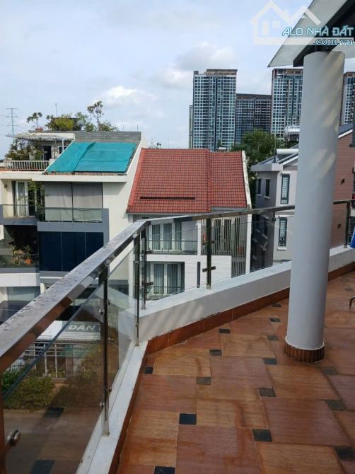 BIỆT THỰ LÔ GÓC 2 MT BÁT NÀN - THANG MÁY - DT 200M2, FULL NỘI THẤT – DOANH THU 65TR/TH