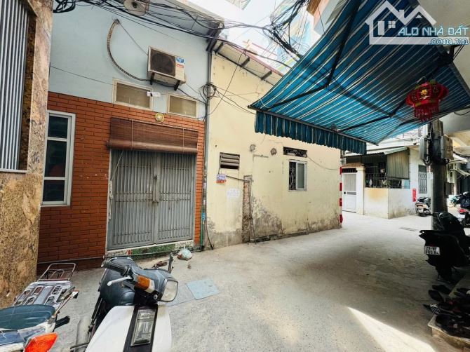Bán nhà Lê Văn Hiến - 3.3 tỷ - 25m2 - 2 tầng
