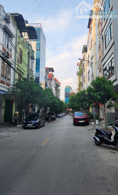 Bán nhà mặt phố Trần Đăng Ninh, Hà Đông, ô tô tránh, kinh doanh thang máy 45m², 5T, 13 tỷ