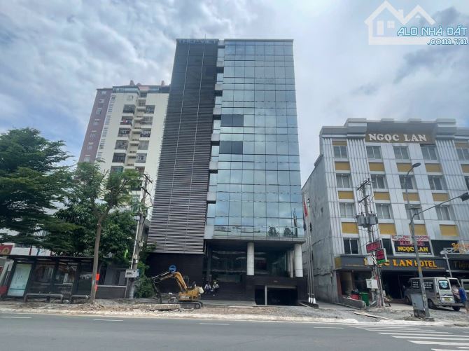 Bán tòa nhà mặt tiền đường Lý Thường Kiệt Quận 11. DT 15x21m - Hầm 8 tầng - giá 179 tỷ