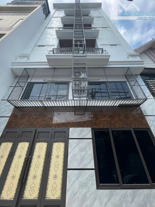 CCMN Đại Mỗ, Ô Tô Tránh, DT 83m, 22 Phòng, DT 90 triệu/Tháng. Giá 24.1 Tỷ. LH: Hoàng Trung