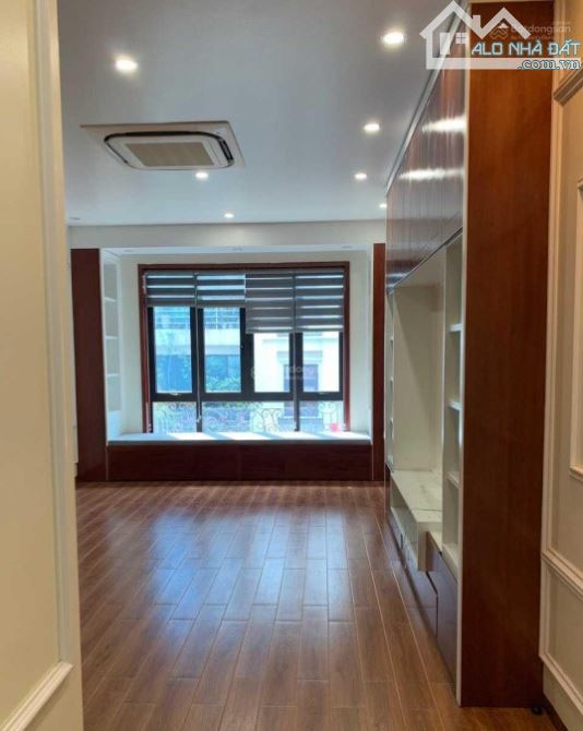Cần cho thuê nhà nguyên căn Cty - Lớp Học ngõ 8x Ngọc Khánh - Ba Đình