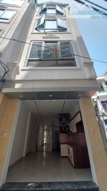 Nhà Đẹp Lô Góc Xây Mới Phố Xa La, 5 Tầng Thang Máy, Ô Tô, 5M Ra Phố 35M2 Giá 8,5 Tỷ