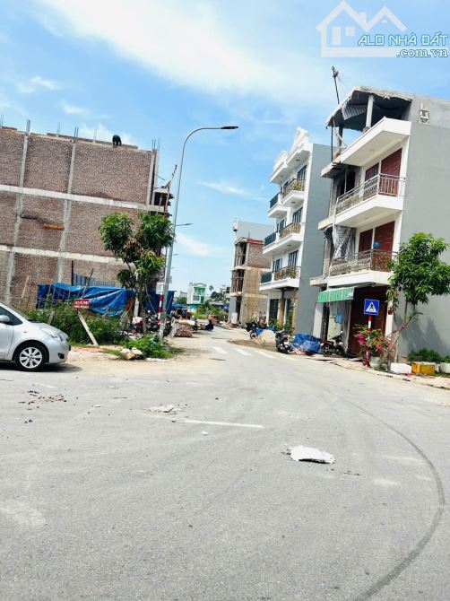 Bán Lô Đất TĐC Kiến Thiết, Hải Phòng Gần Vinhomes Hồng Bàng – Sổ Đỏ Chính Chủ, Giá Tốt