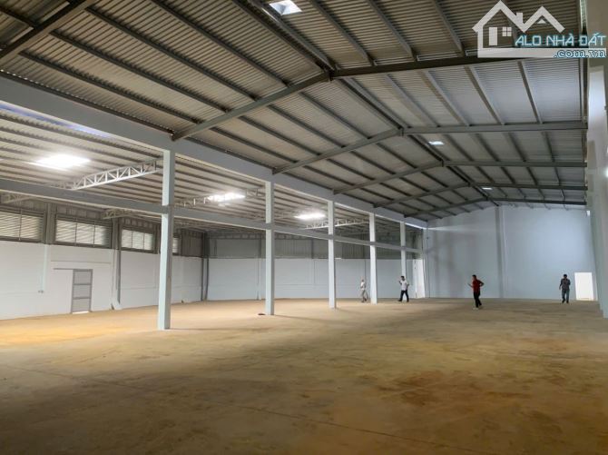💥💥 Cho thuê Kho Xưởng 1.100m2 Bến Lức. Đường xe Container 24/24, vào tận kho.