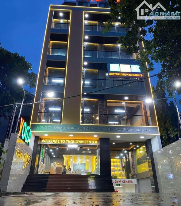 Cực Hiếm Q9: Tòa VP 1.600m² Sàn – Ngang 10m, Cách Vincom 500m