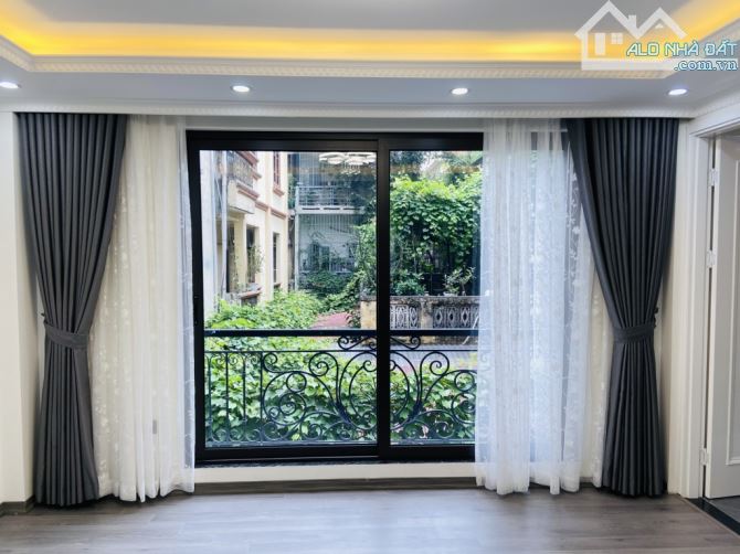 THÁI HÀ-LÁNG HẠ -ĐỐNG ĐA- DT 33M2 -MT VIP 7.9M -TM - FULL NỘI THẤT-GIÁ CHỈ 12.8 TỶ.