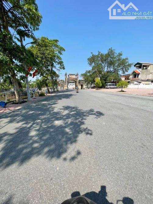 🏚️ PHÚ THỊ - Gia LÂM - ĐẤT THÔNG SỐ ĐẸP - DT 64M - MẶT TIỀN 4.8 M - GIÁ CHỈ CÓ 4.16TỶ