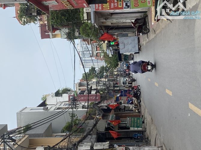BÁN ĐẤT TẶNG NHÀ KD VỈA HÈ Ô TÔ TRÁNH TAM TRINH HOÀNG MAI 60M 13.7 TỶ