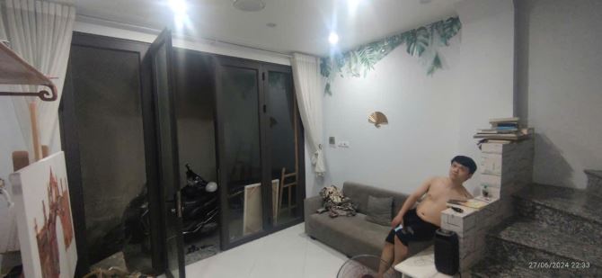 Chị Phúc cần bán nhà Đại Mô, 3 tầng, 39m2, 5,2tỷ.