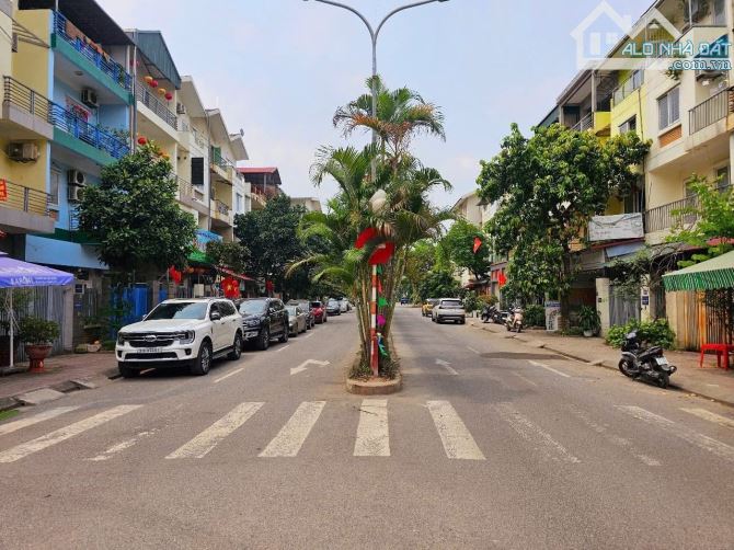 BÁN NHÀ LIỀN KỀ KHU CHỨC NĂNG TÂY MỖ NAM TỪ LIÊM 110M2 4T GIÁ 21 TỶ