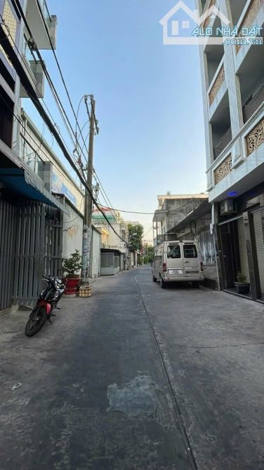 💥🏠🔥HÓT, QUẬN 6, SÁT MT HẬU GIANG,1 CĂN LÊN XE TẢI, 33M2, 2 TẦNG, NỞ HẬU, CHỈ 3 TỶ XÍU