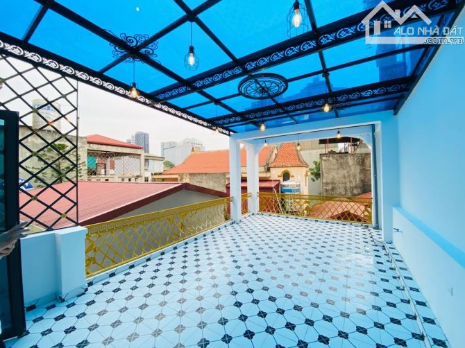 Lô góc duy nhất, nhà đẹp 4 tầng, 55m, thiết kế tân cổ điển, ở sướng, Láng Trung - 10